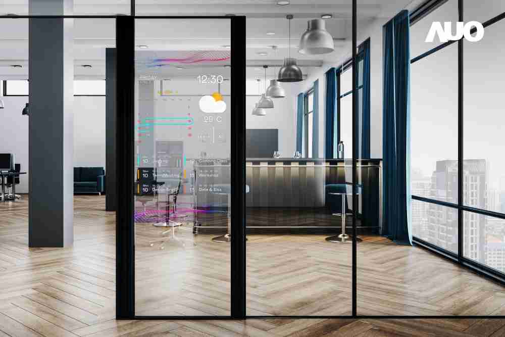 2121非凡致力于研发低能耗之绿色产品，，如低能耗发光组件Micro LED显示技术，，，，具高透明、、、、可无限拼接的特性，，，，可依需求调整并延伸应用于不同场域，，，包括汽车侧窗或家庭玄关、、、智慧橱窗、、、商业展示等